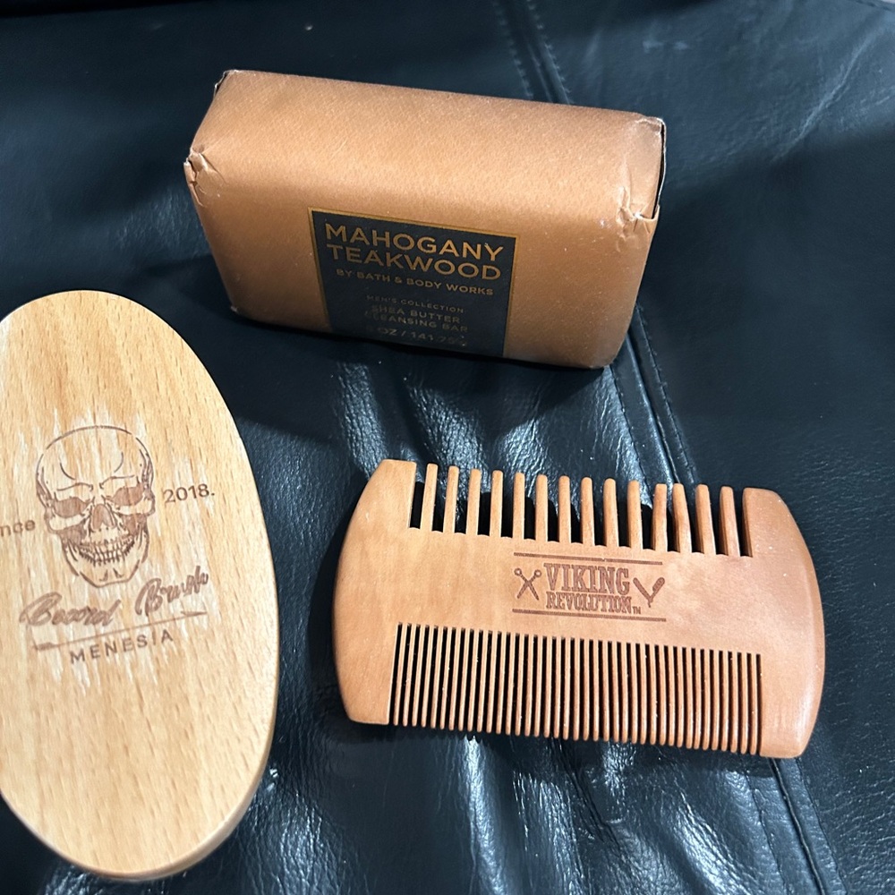 Revolution Tan Beard Comb and Brush Set includes Mahogany cleansing Bar